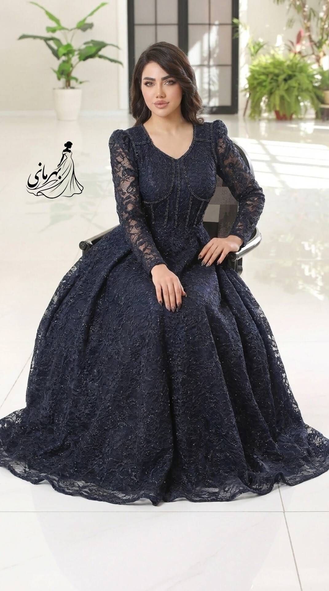 ماکسی مجلسی سارا جنس: دانتل سنگدوزی
